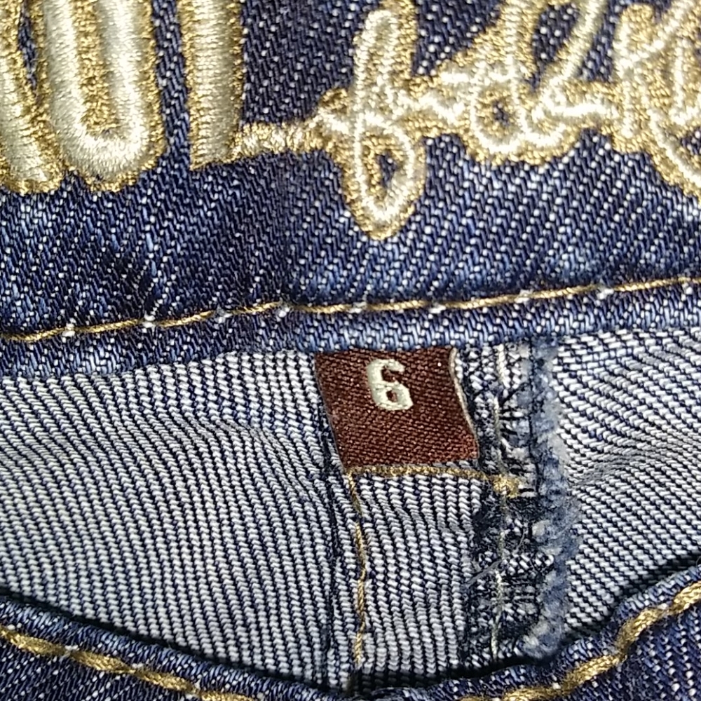 Capris - Picture 3 of 3